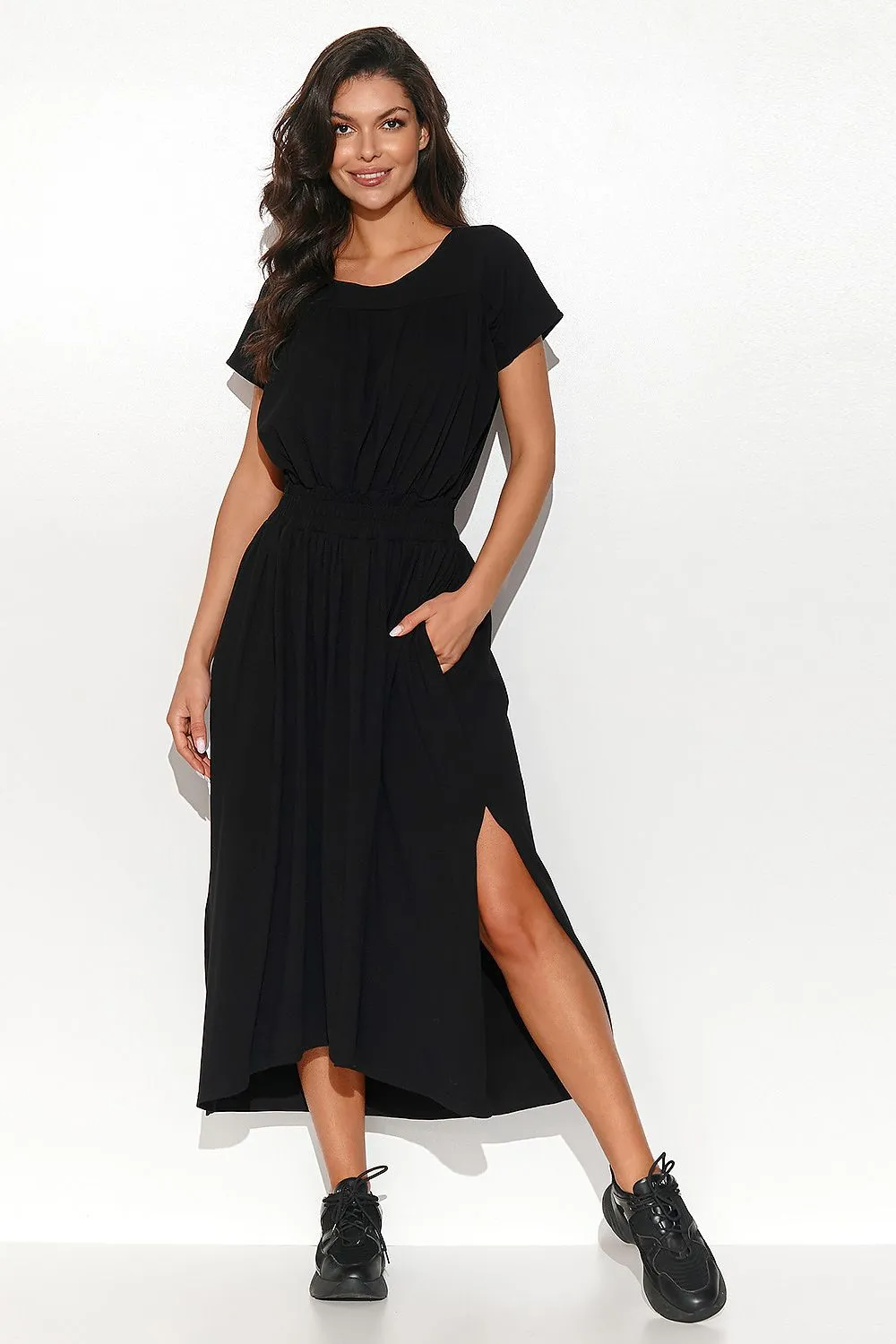 Chic Asymmetrical Knit Daydress with Elegant Draping