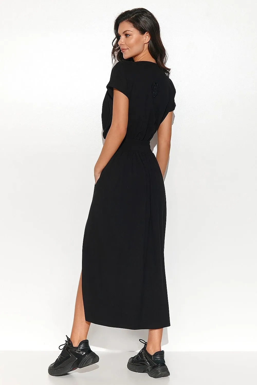 Chic Asymmetrical Knit Daydress with Elegant Draping