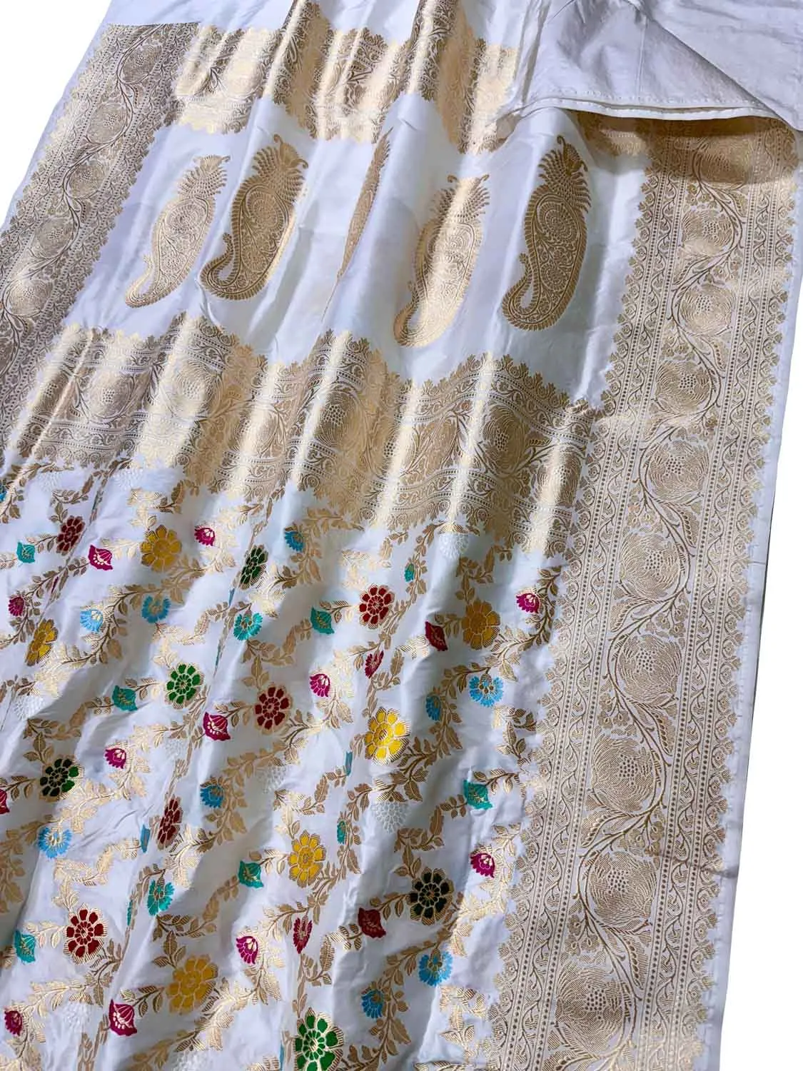 Elegant Off White Banarasi Silk Meenakari Saree