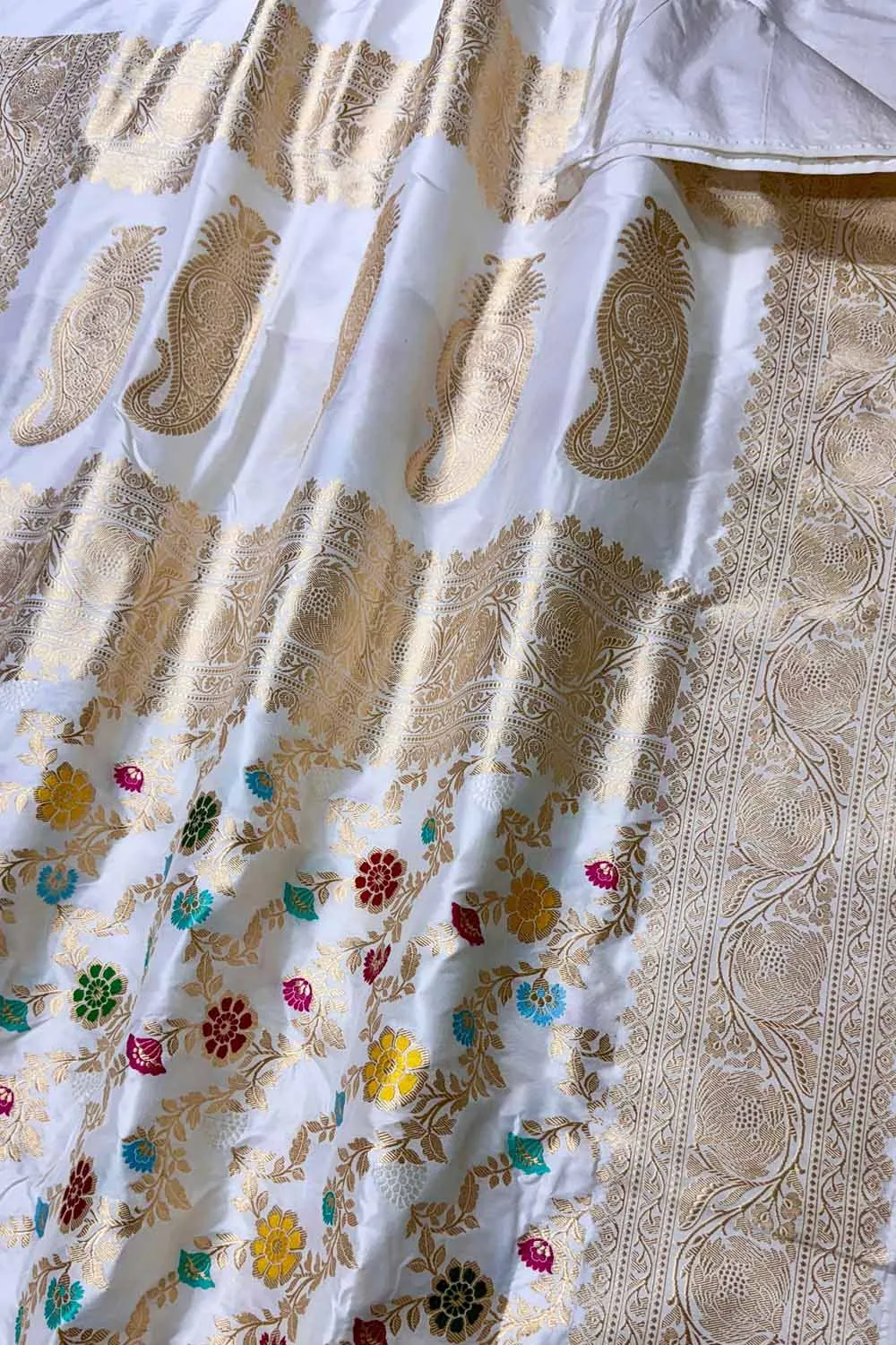 Elegant Off White Banarasi Silk Meenakari Saree