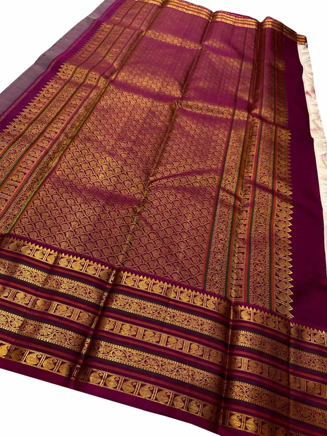 Elegant Off White Kanjeevaram Handloom Silk Saree