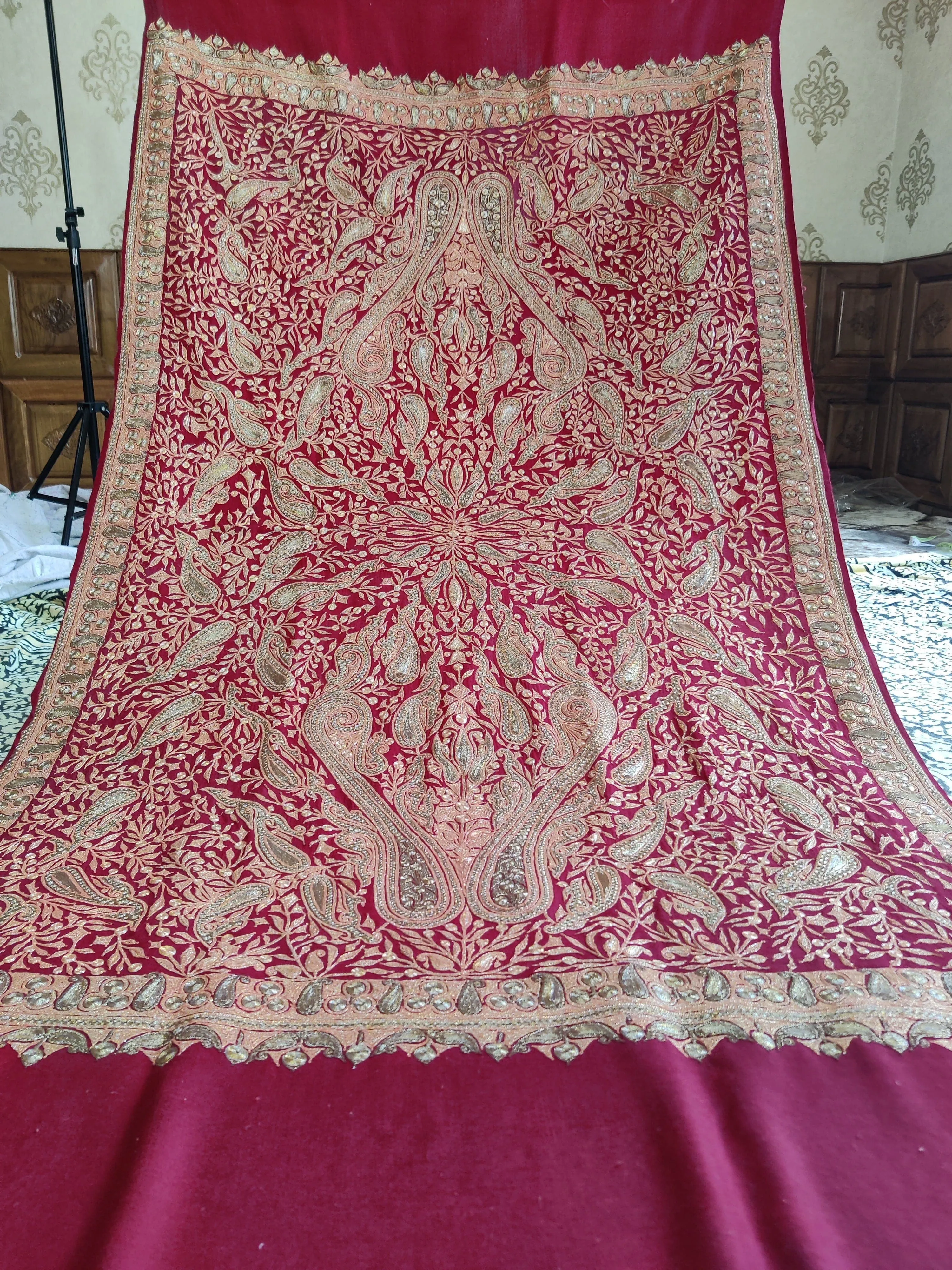 Elegant Paisley Tilla-Embroidered Kashmiri Shawl