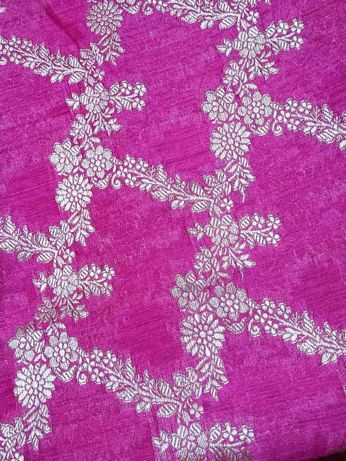 Exquisite Pink Banarasi Moonga Silk Saree