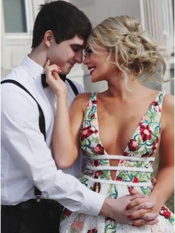 Gorgeous Lace Prom Dresses A-line Floral Gowns With Sweep Train PD358