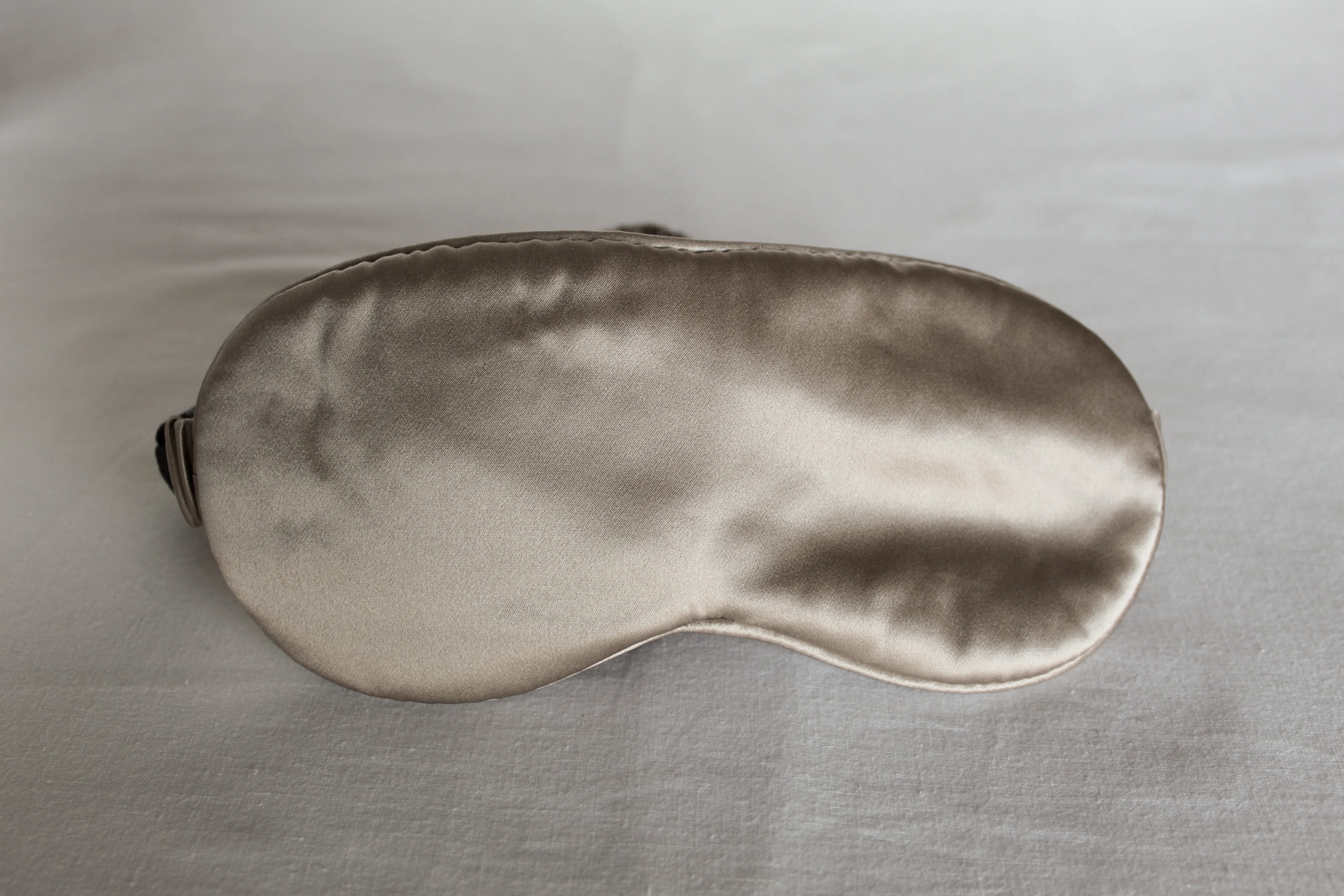 Sleep in Silk Gift Selection - Champagne Gold