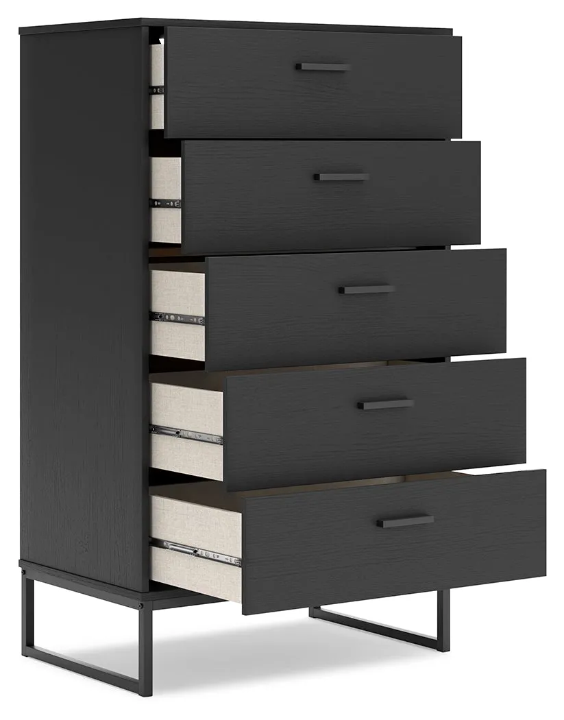 Socalle Queen Platform Bed with Dresser, Chest and Nightstand in Black