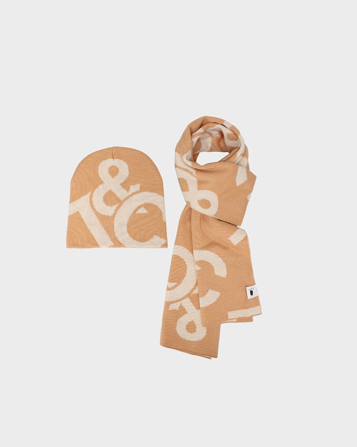 T&C Beanie Scarf Set in Cream