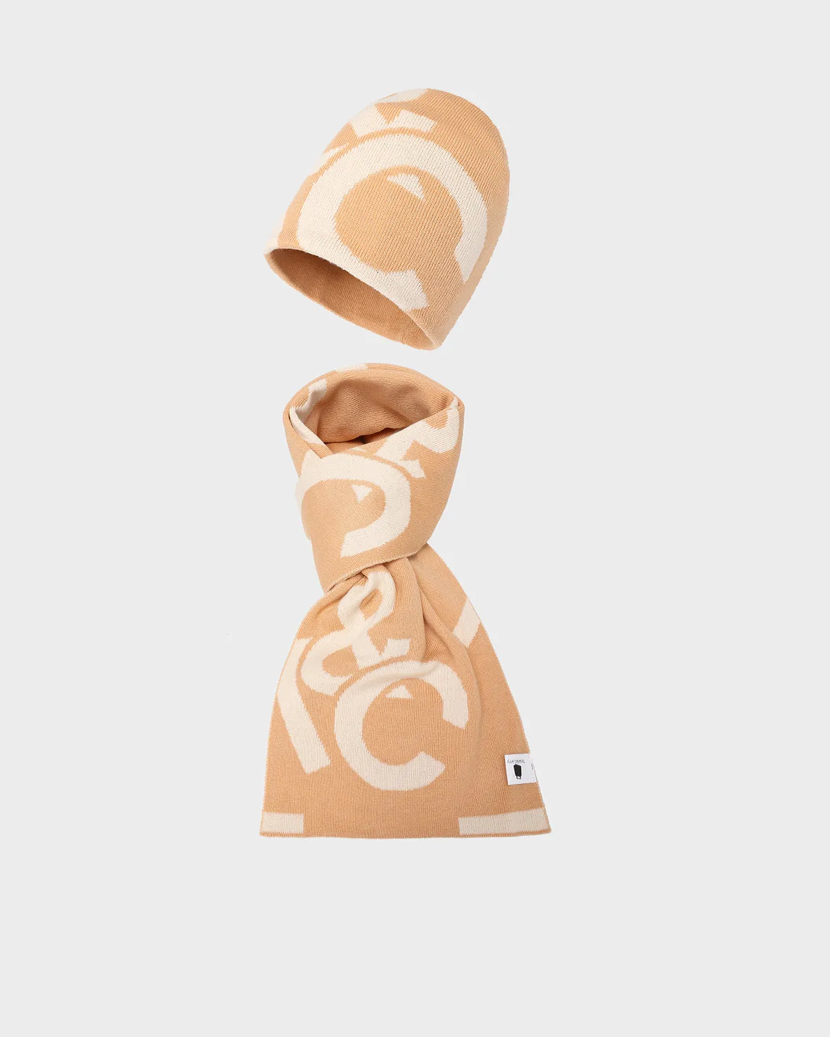 T&C Beanie Scarf Set in Cream